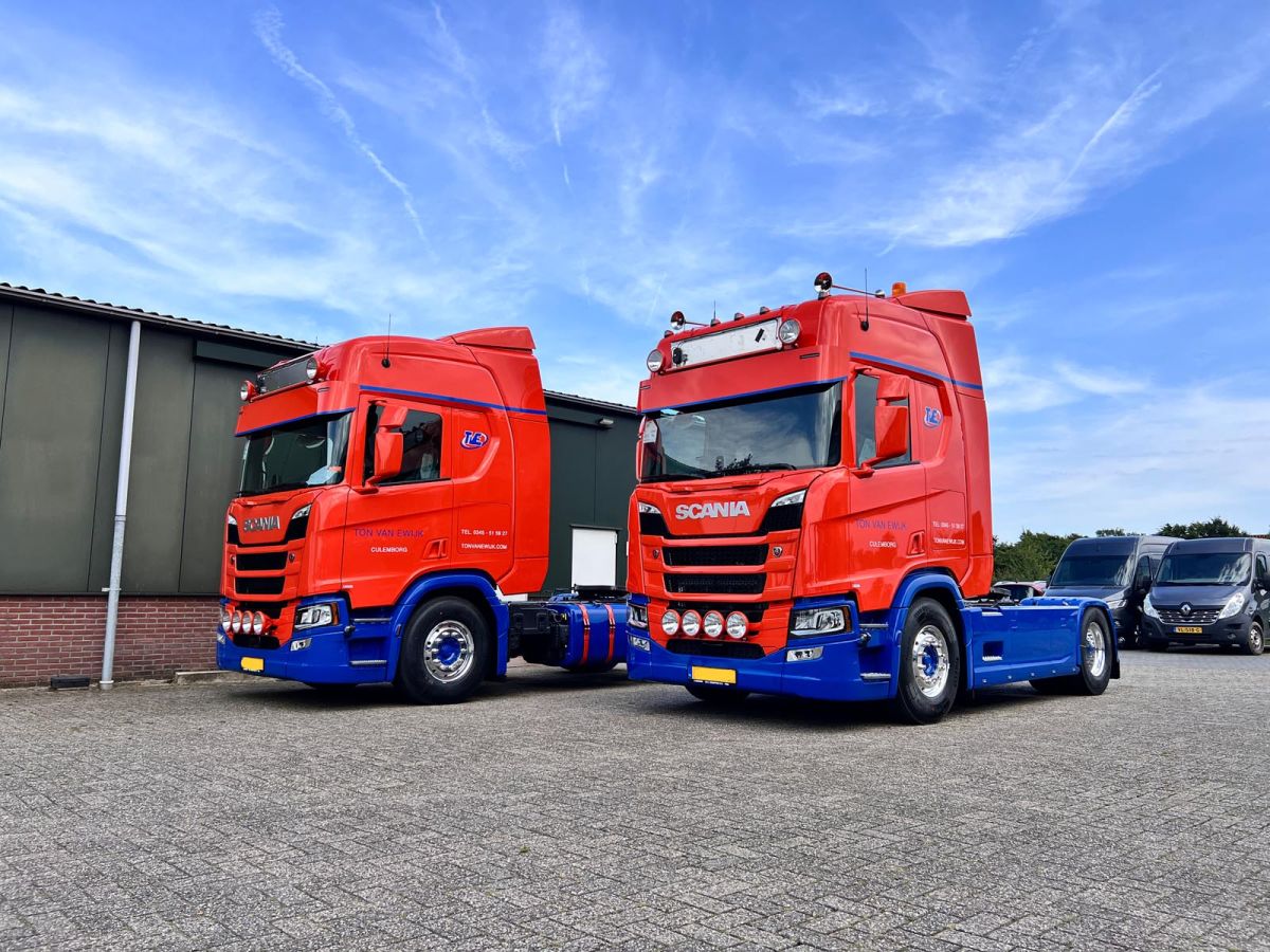 Ton van Ewijk Transport Culemborg Daisy reclame vrachtwagen belettering6