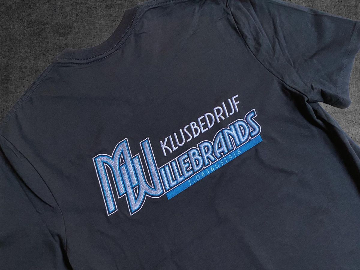 Klussenbedrijf-Willebrands Gorinchem geborduurd werkkloffie Daisy reclame