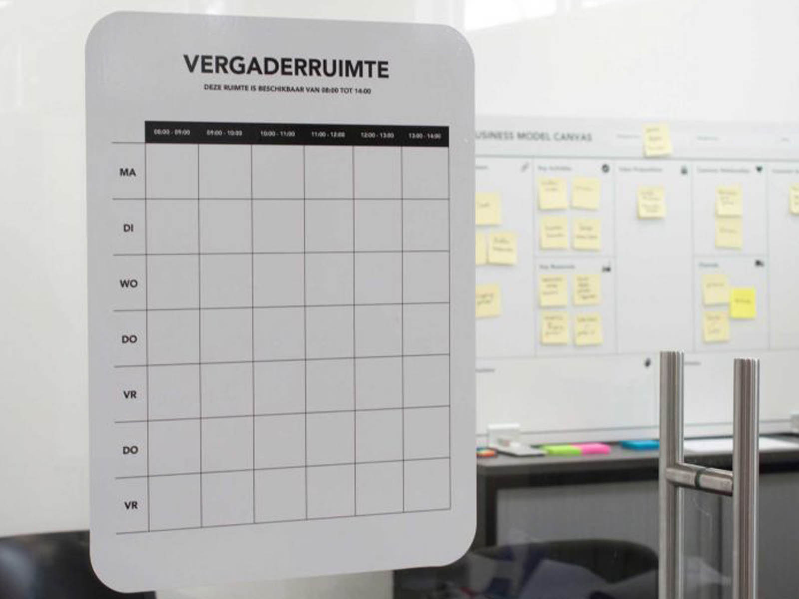 Whiteboard sticker full color met logo Daisy reclame en sign Beesd